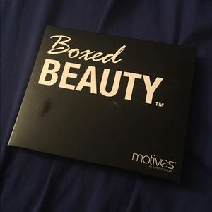 Motives Cosmetics Boxed Beauty Palette
